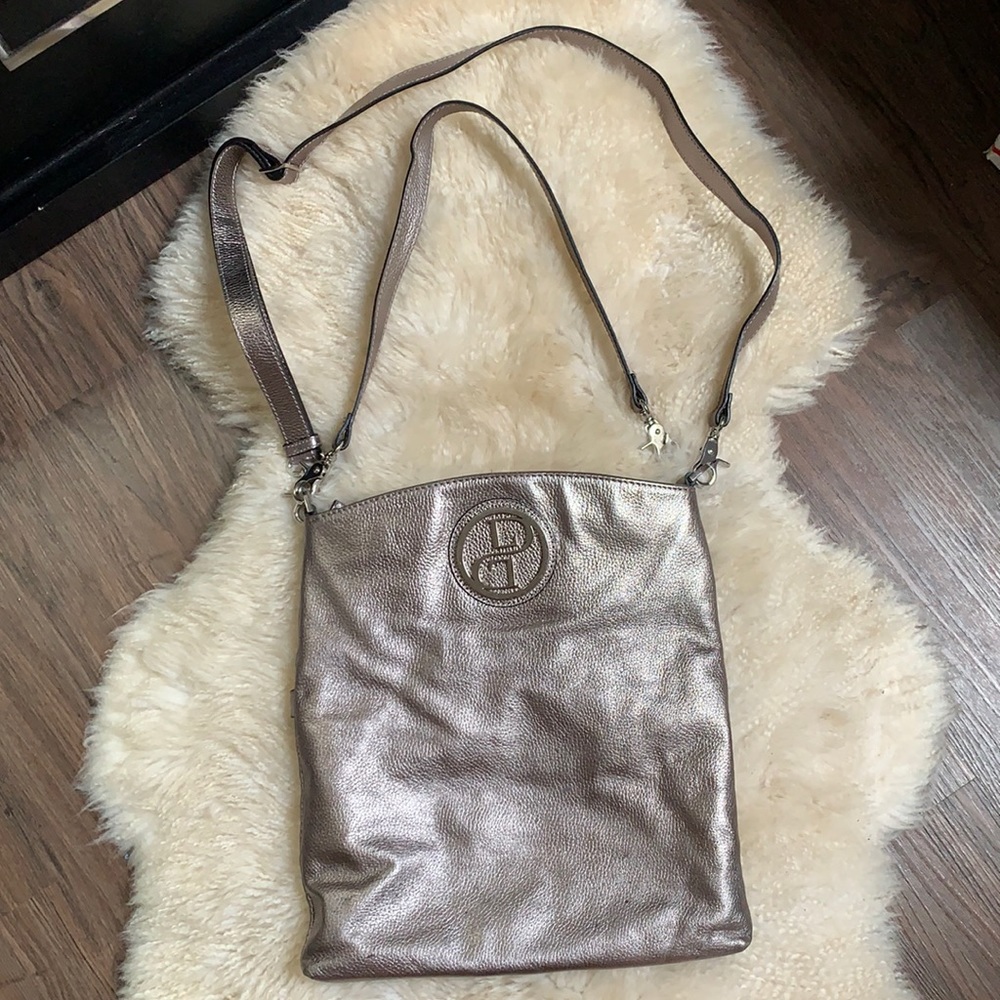 👜 DANIER Purse